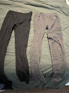 Black Ribbed Leggings & Gray Heathered Leggings - Two-Pack